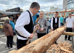 Ein Hoelzernes Erlebnis In Jena Zog Tausende Besucher 37